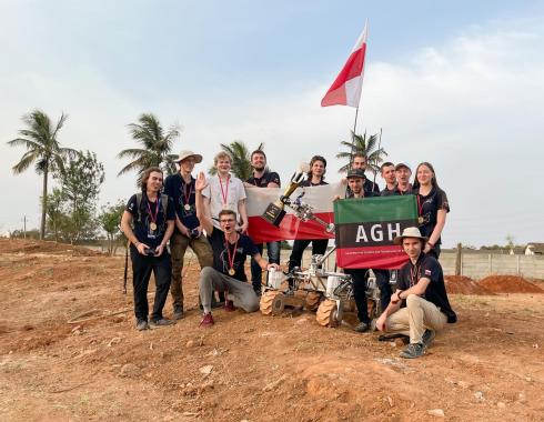 AGH Space Systems zwycięzcą zawodów International Rover Challenge 2023 w Indiach