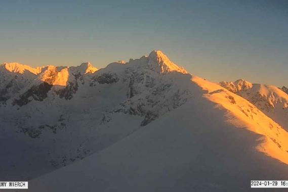 Apel ratowników TOPR do turystów o rozsądek i rozwagę przy planowaniu wypraw w Tatry