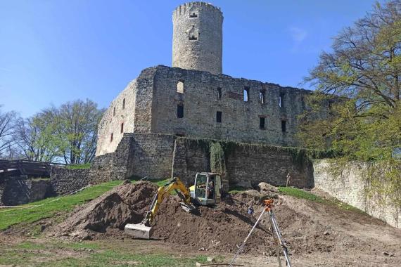 Wykopaliska archeologiczne na zamku Lipowiec. Badacze natrafili na wiele niespodzianek