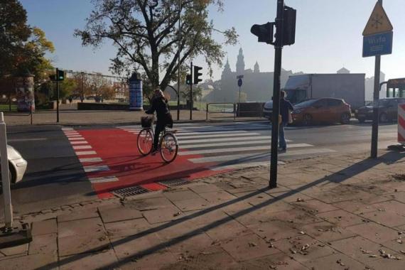 Szykują się utrudnienia dla pieszych i rowerzystów na krakowskim moście Dębnickim