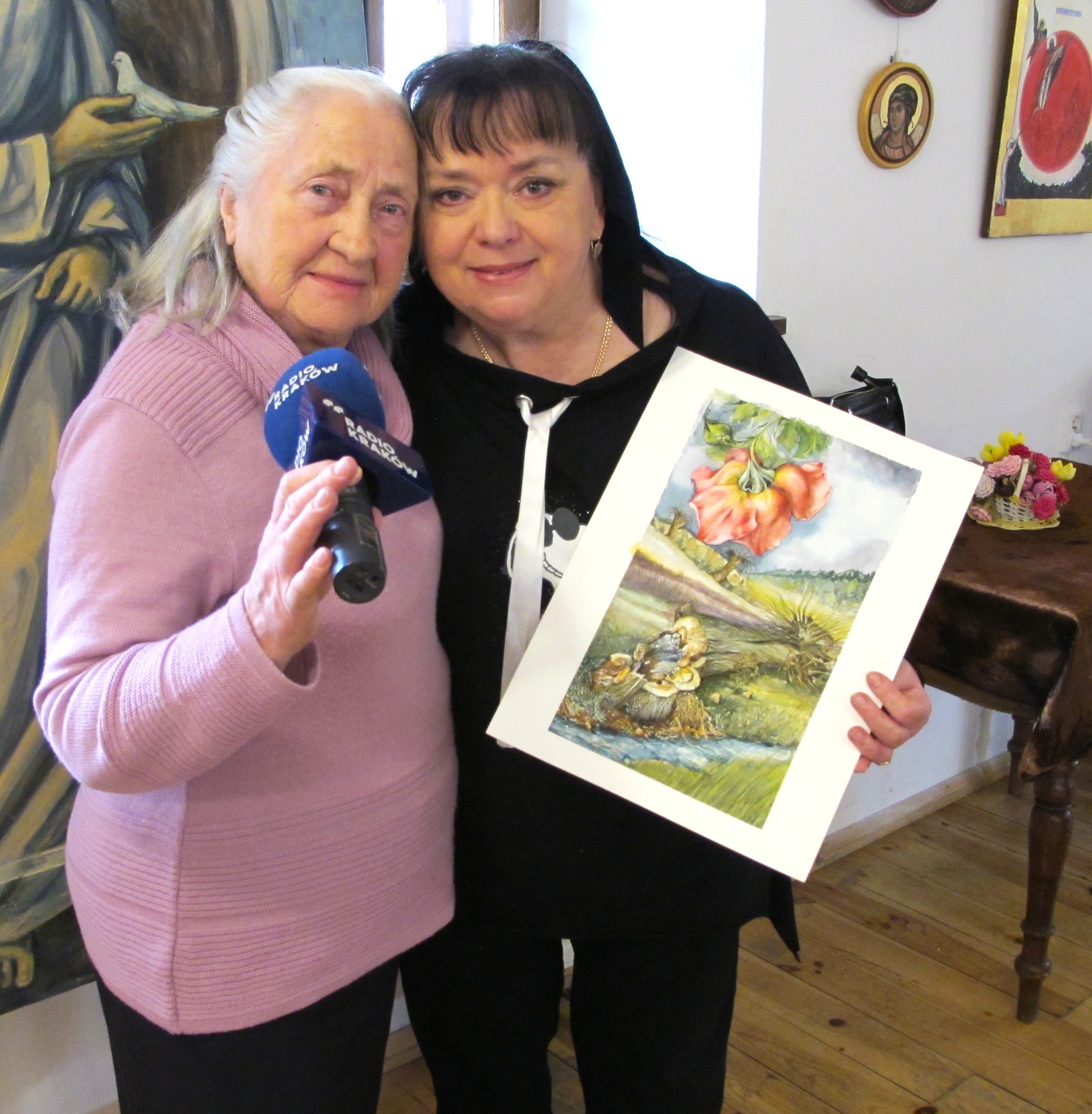 Janina Kumorek (z lewej) i Krystyna Tomasiak - fot. Barbara Rucka