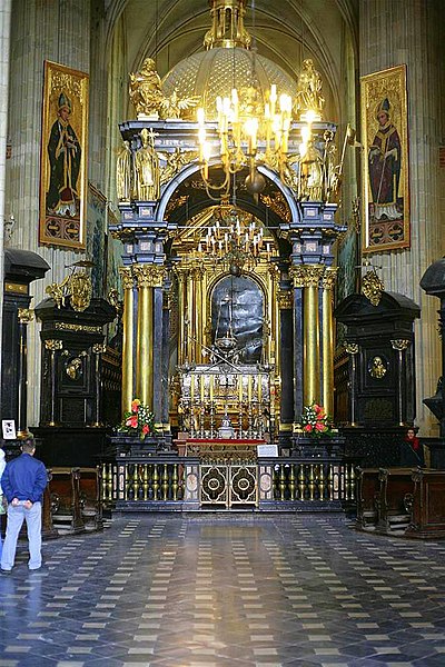 KatedraWawelska, Konfesja św. Stanisława (fot. Cezary/Wikipedia)
