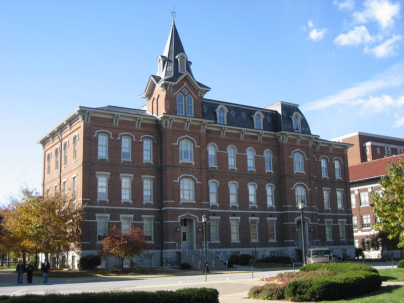 University Hall in Purdue University main campus in West Lafayette, IN (fot. Abhijitsathe/Wikipedia)