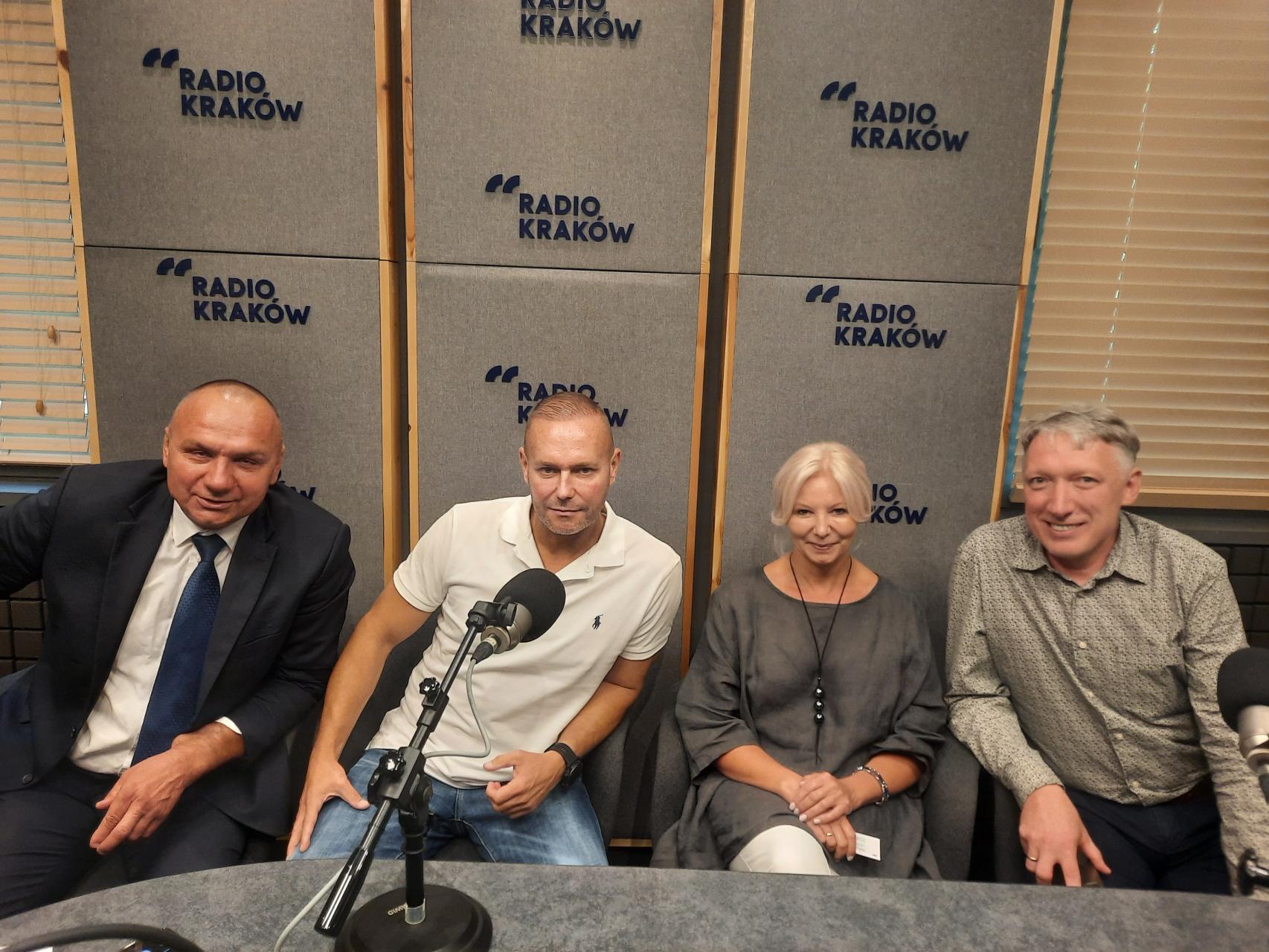 Od lewej: Marek Thier, Bartłomiej Radwan, Violetta Bielak, dr Michał Śmigielski. Fot. Marzena Florkowska