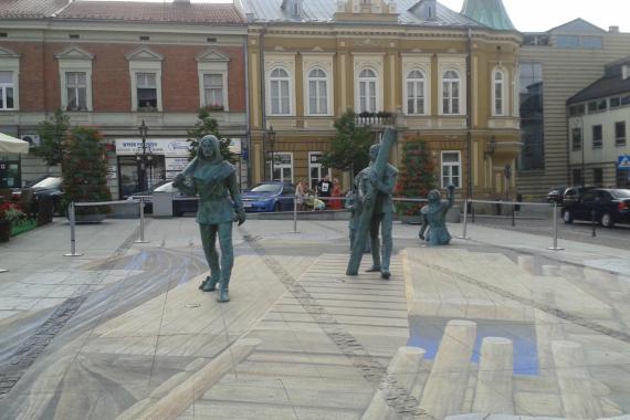 Przynajmniej do końca roku będą cięcia w wielickiej komunikacji miejskiej